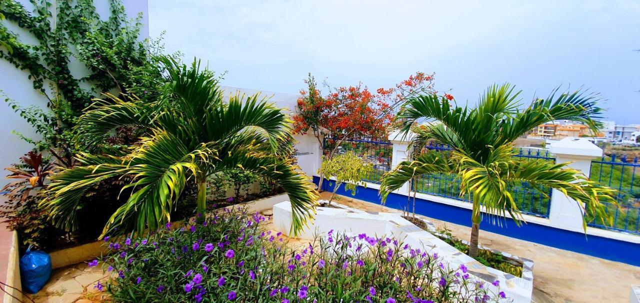 Kelly Guest House Praia Exterior photo