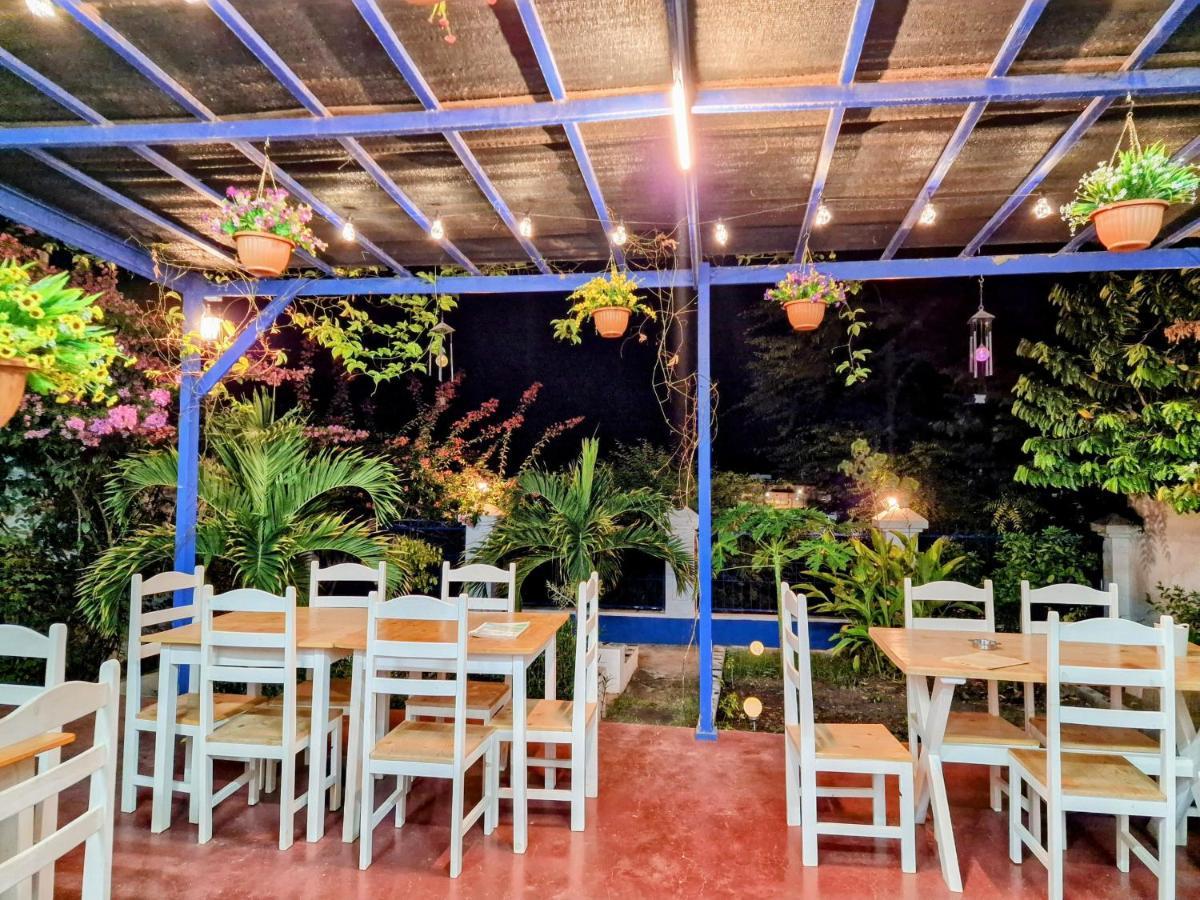 Kelly Guest House Praia Exterior photo